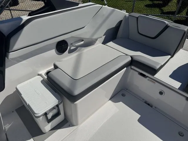 Slide: The Image of Yamaha SX250 2025 - 13