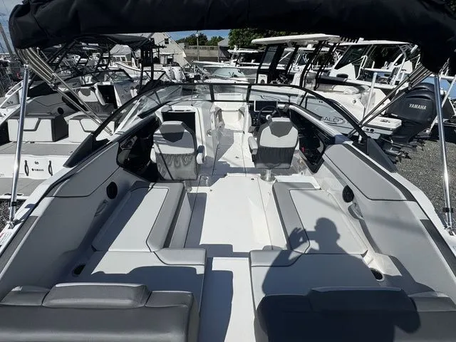 Slide: The Image of Yamaha SX250 2025 - 3