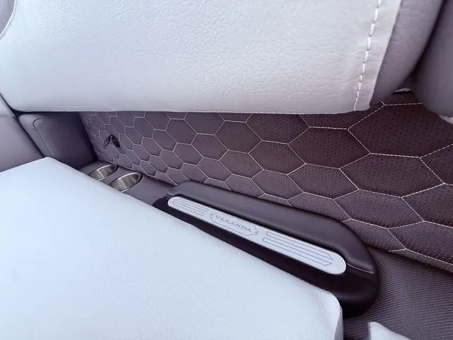 Slide: The Image of Veranda VR235VL 2026 - 13