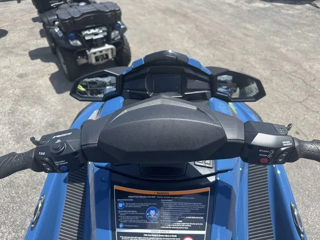 Slide: The Image of Yamaha VX Cruiser HO 2025 - 10