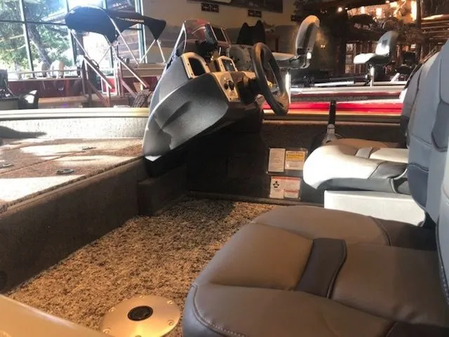 Slide: The Image of Tracker Pro Team 175 TF 2026 - 20