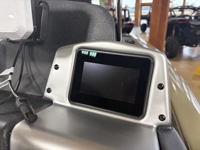 Slide: The Image of Tracker Pro Team 175 TXW 2026 - 18