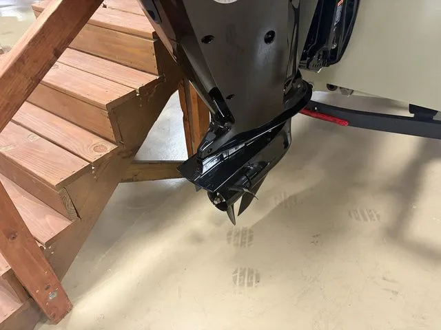 Slide: The Image of Tracker Pro Team 175 TXW 2026 - 35