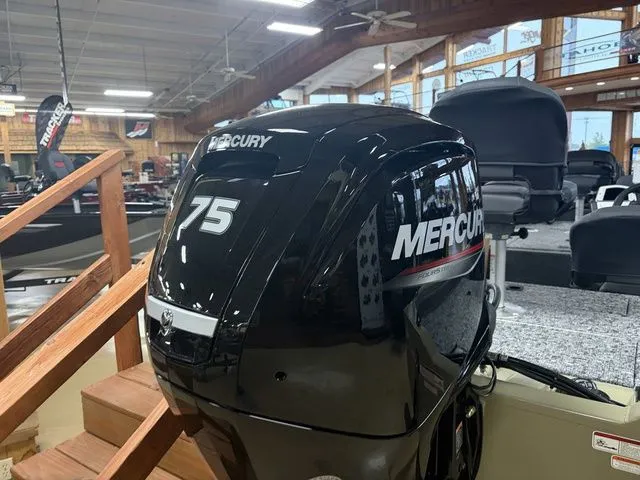 Slide: The Image of Tracker Pro Team 175 TXW 2026 - 4