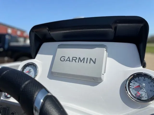 Slide: The Image of Nitro Z18 2025 - 10