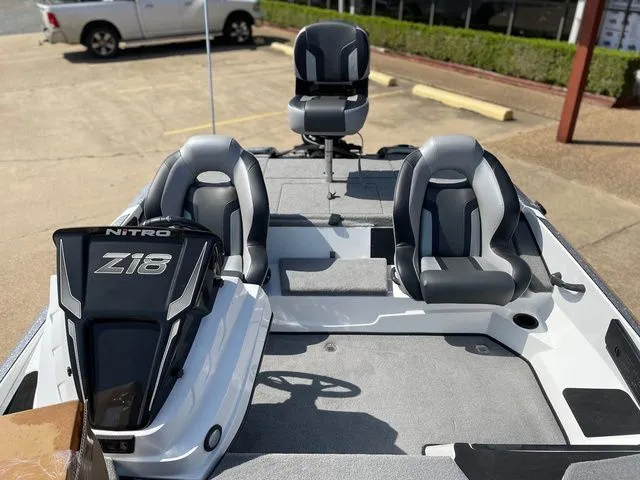 Slide: The Image of Nitro Z18 2025 - 26