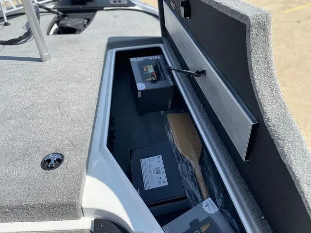 Slide: The Image of Nitro Z18 2025 - 29