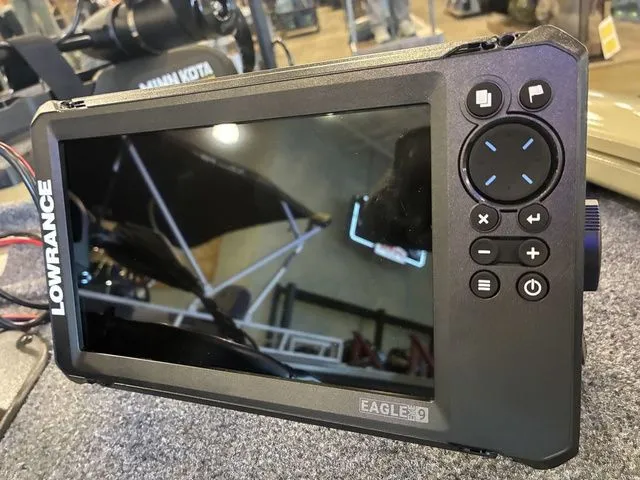 Slide: The Image of Tracker Pro Team 195 TXW 2026 - 21