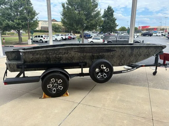 Slide: The Image of Tracker Grizzly 1650 T Prairie Wings Edition 2026 - 13