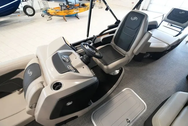 Slide: The Image of Barletta Cabrio 24M 2026 - 16
