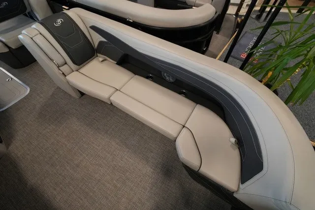 Slide: The Image of Barletta Cabrio 24M 2026 - 10