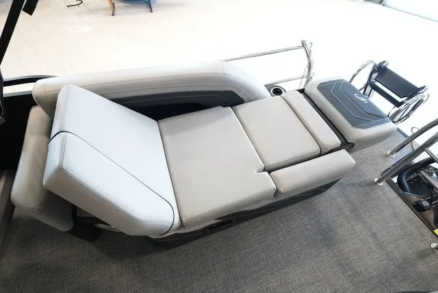 Slide: The Image of Barletta Cabrio 24M 2026 - 34