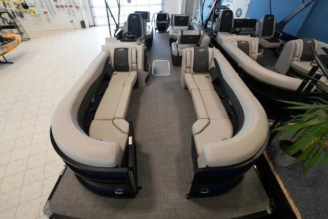 Slide: The Image of Barletta Cabrio 24M 2026 - 7
