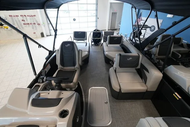 Slide: The Image of Barletta Cabrio 24M 2026 - 12