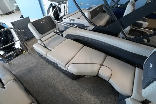 Slide: The Image of Barletta Cabrio 24M 2026 - 30