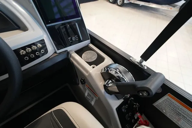 Slide: The Image of Barletta Cabrio 24M 2026 - 20