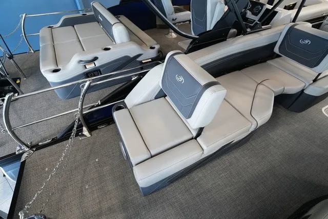 Slide: The Image of Barletta Cabrio 24M 2026 - 31