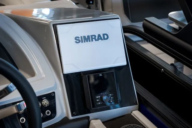 Slide: The Image of Barletta Cabrio 22UC 2026 - 10