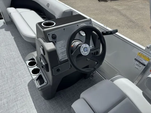 Slide: The Image of Sun Tracker Party Barge 16 DLX 2026 - 13