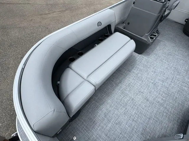 Slide: The Image of Sun Tracker Party Barge 16 DLX 2026 - 9