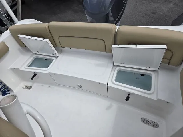 Slide: The Image of Sportsman Heritage 231 Center Console 2017 - 23