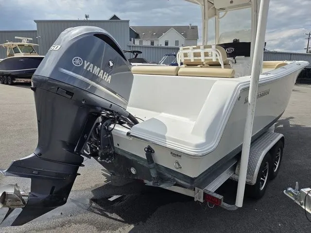 Slide: The Image of Sportsman Heritage 231 Center Console 2017 - 27