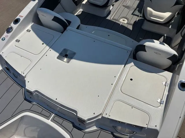 Slide: The Image of Chaparral 21 SSi Ski & Fish OB 2023 - 3