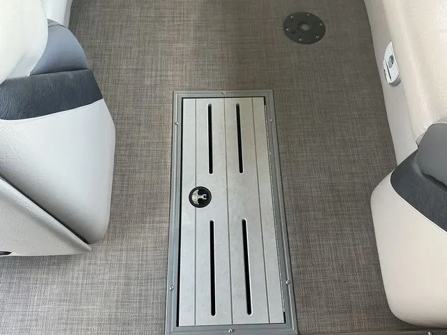 Slide: The Image of Premier 235 Solaris RF 2013 - 11