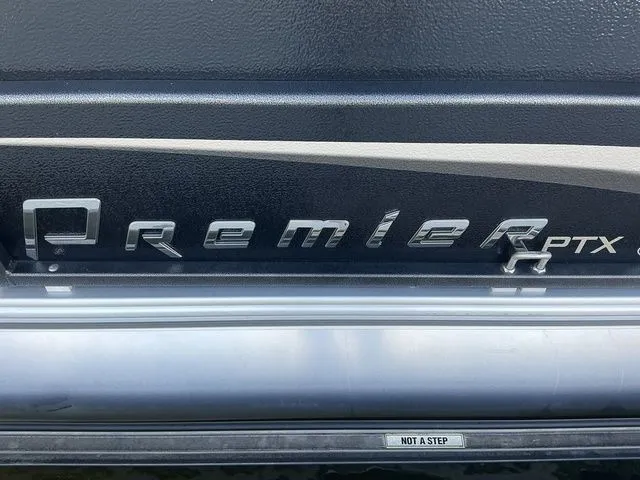 Slide: The Image of Premier 235 Solaris RF 2013 - 6