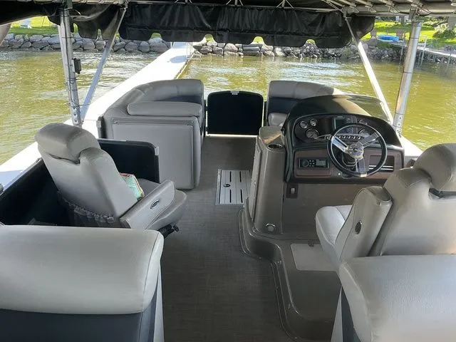 Slide: The Image of Premier 235 Solaris RF 2013 - 9