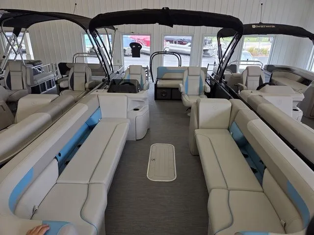 Slide: The Image of Godfrey Sweetwater 2486 SFLC 27" Impact Center Tube Packag 2026 - 24