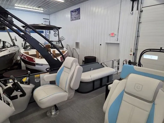 Slide: The Image of Godfrey Sweetwater 2486 SFLC 27" Impact Center Tube Packag 2026 - 8