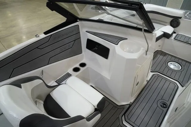 Slide: The Image of Starcraft SVX IO 230 2023 - 12