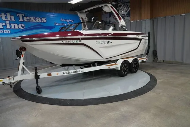 Slide: The Image of Tigé 21ZX 2021 - 2