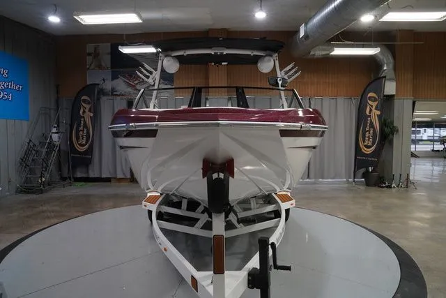 Slide: The Image of Tigé 21ZX 2021 - 3