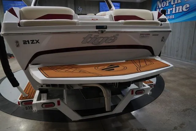 Slide: The Image of Tigé 21ZX 2021 - 9