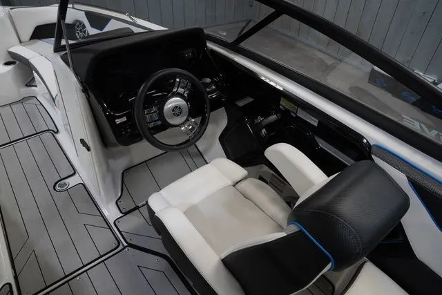 Slide: The Image of Yamaha 212XD 2021 - 14