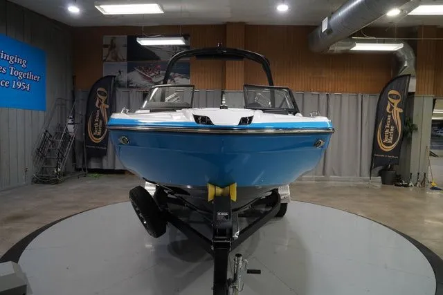 Slide: The Image of Yamaha 212XD 2021 - 2