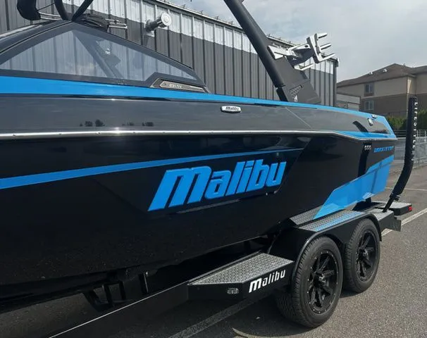 Slide: The Image of Malibu Wakesetter 23 LSV 2021 - 3