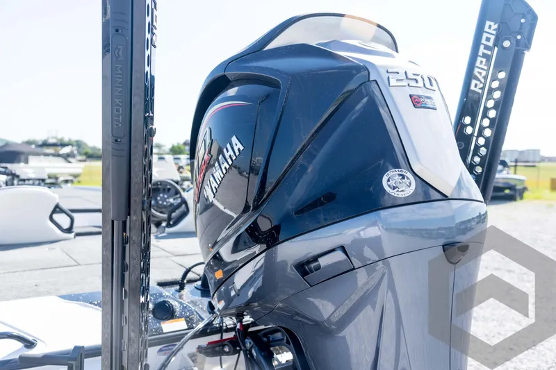 Slide: The Image of 2026 Skeeter ZXE21 boat with Yamaha 250 engine and Minn Kota Raptor. - 20