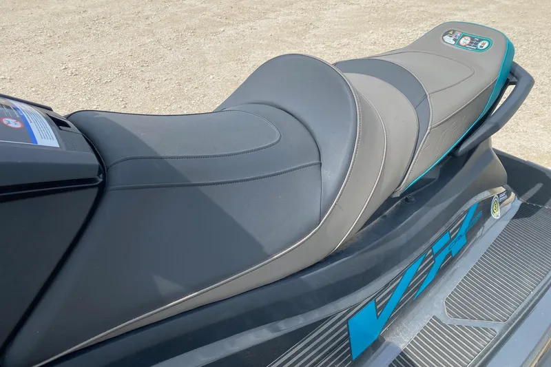 Slide: The Image of 2023 Yamaha WaveRunner VX Cruiser seat, showcasing sleek design and comfort features. - 7