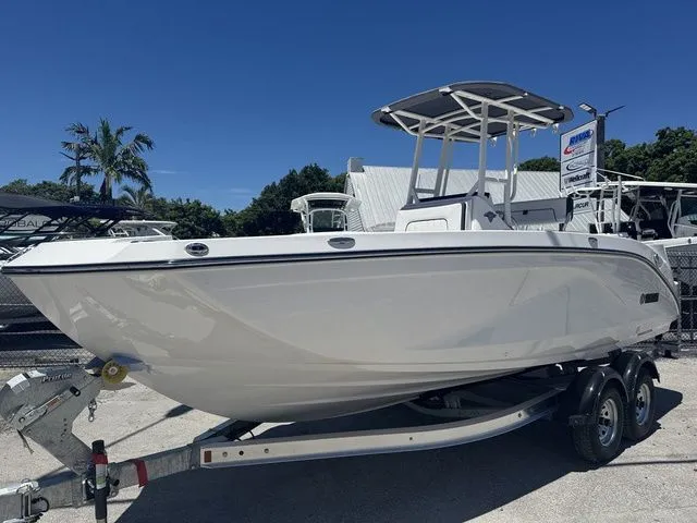 Slide: The Image of Yamaha 220 FSH Sport 2026 - 2