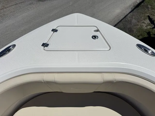 Slide: The Image of Robalo R232 Explorer 2026 - 11