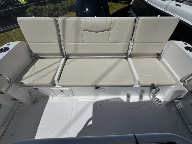 Slide: The Image of Robalo R232 Explorer 2026 - 23