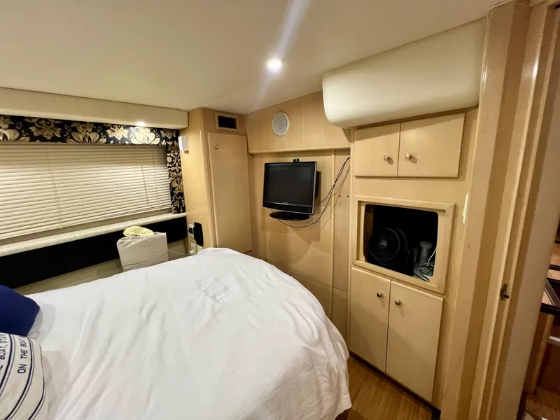 Slide: The Image of Carver 356 Motor Yacht 2000 - 17