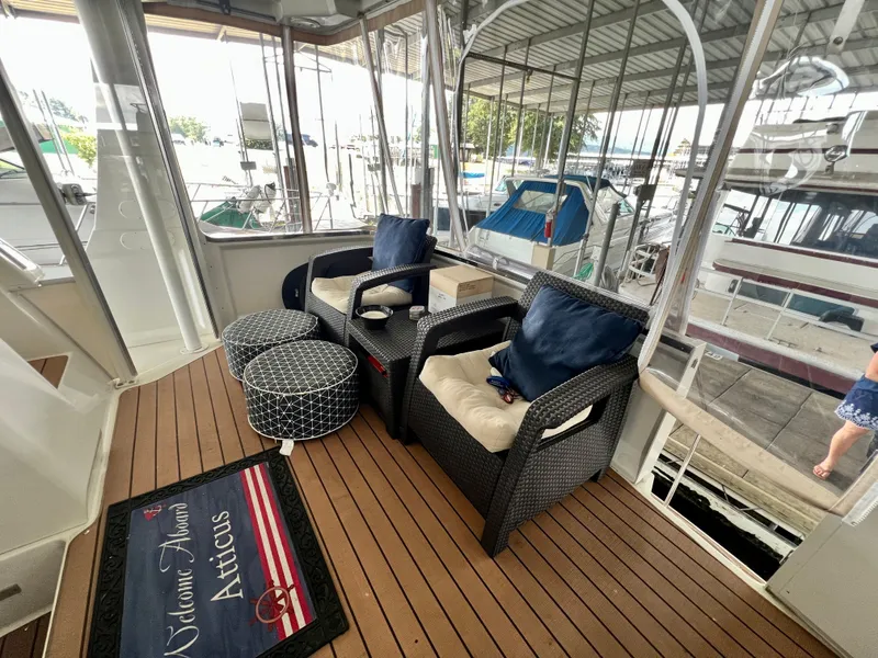 Slide: The Image of Carver 356 Motor Yacht 2000 - 29