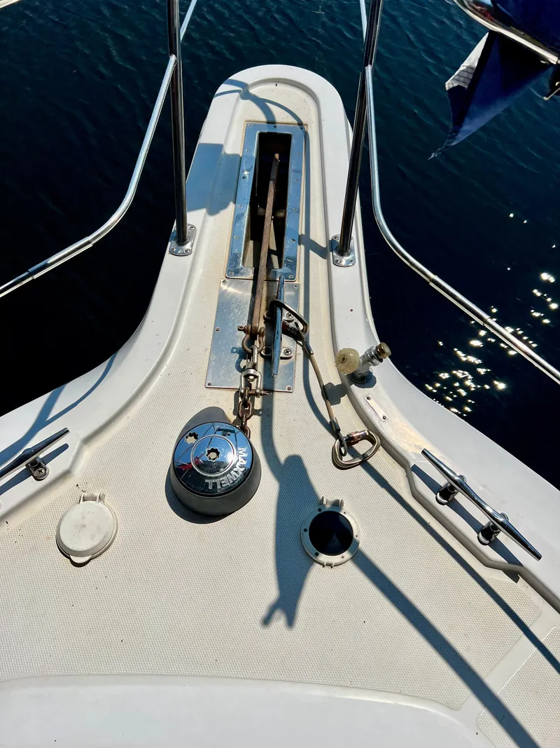 Slide: The Image of Carver 356 Motor Yacht 2000 - 35