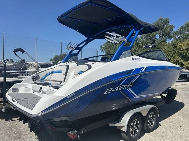 The Image of Yamaha 242X E-Series 2019 - 1