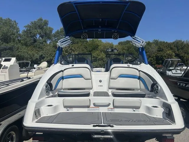 Slide: The Image of Yamaha 242X E-Series 2019 - 4