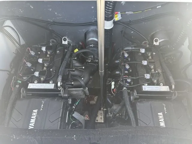 Slide: The Image of Yamaha 220 FSH Sport 2026 - 15